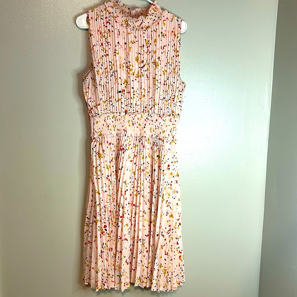 Nanette Lepore NWOT Casual Pleated Dress size 14 in excellent condition
